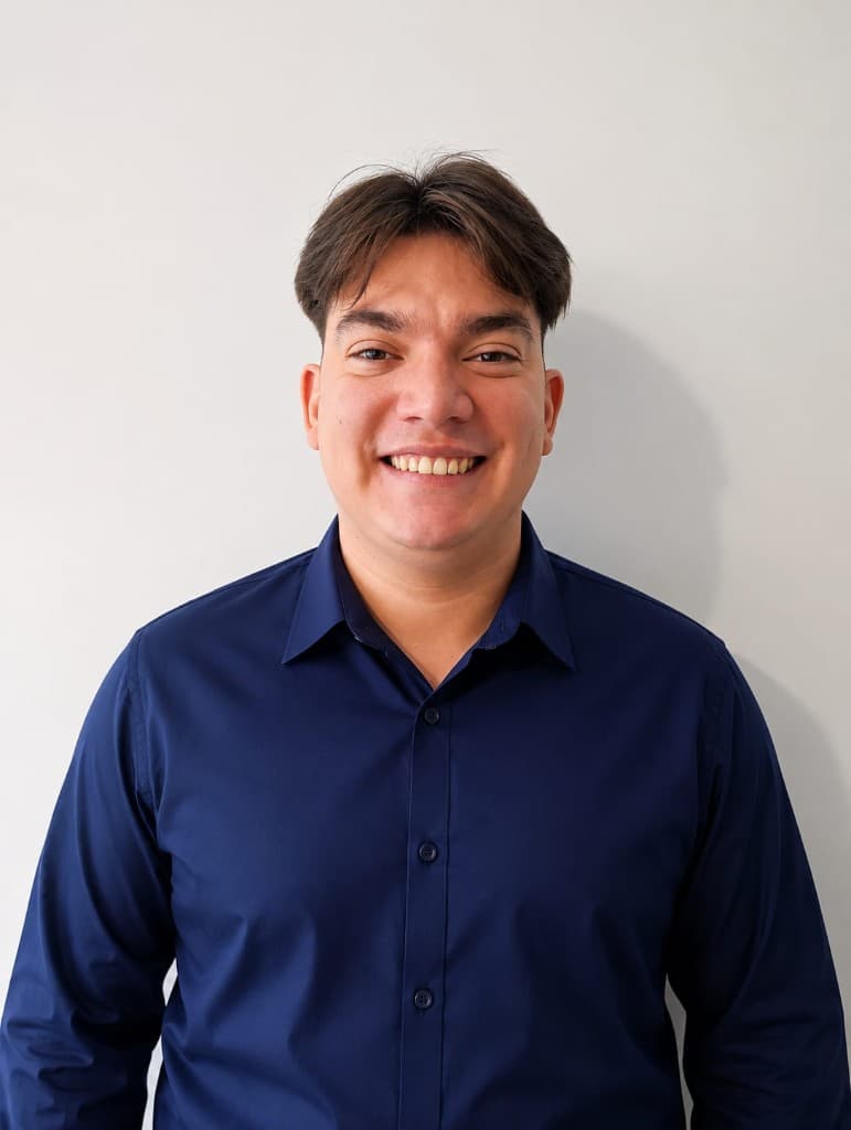 Alejandro Lucas